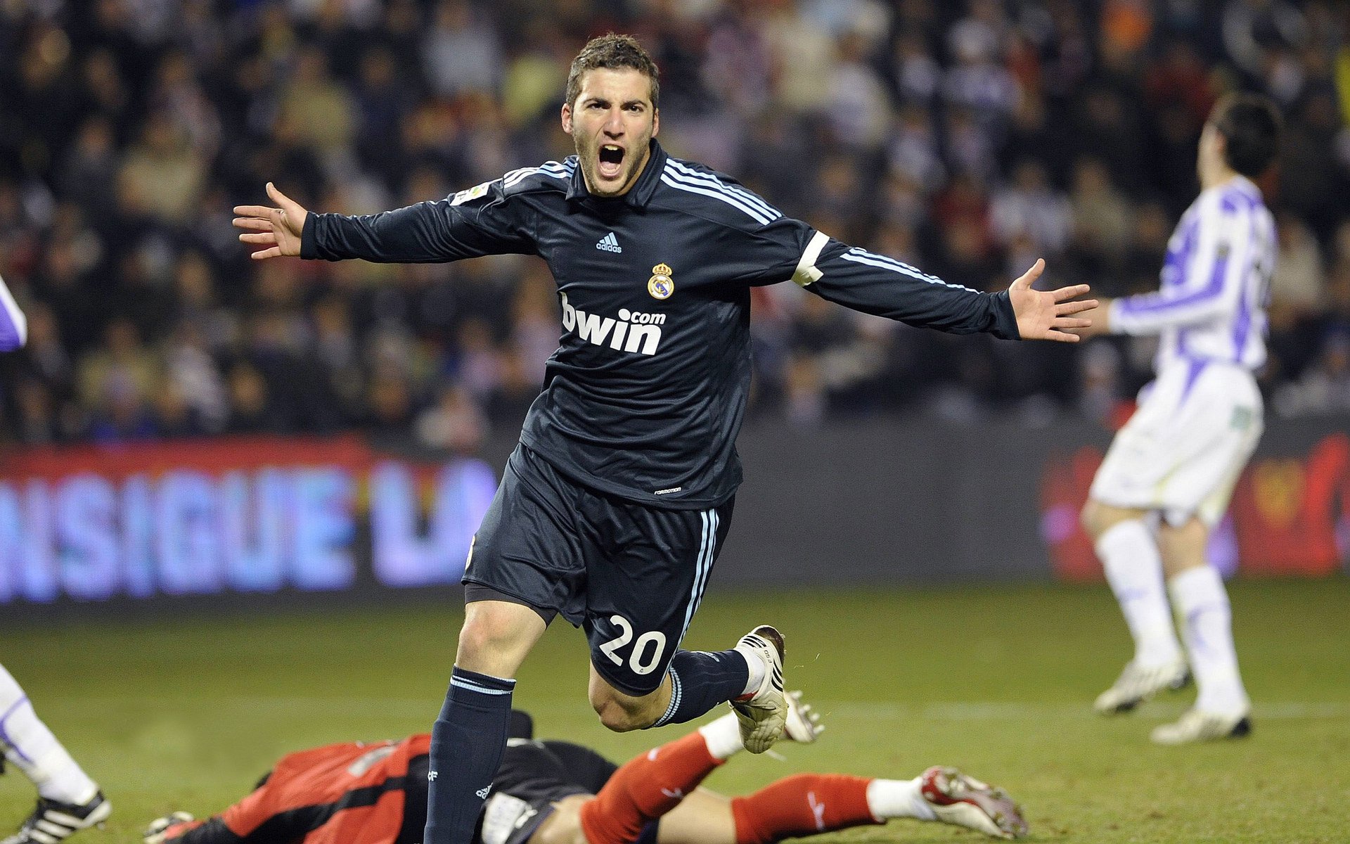 国足国家荣誉感强化,队伍凝聚力增强,足球国家队荣誉排名